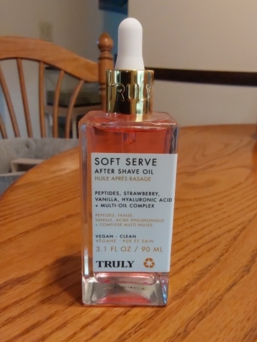 TRULY Soft Serve After Shave Oil - Pink and Gold Accents
